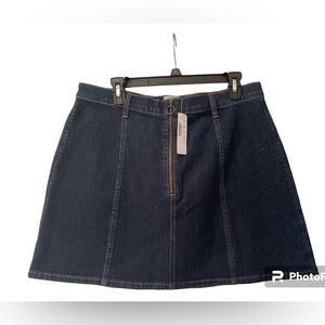 NWT J.CREW Trademark Dark Denim Skirt Size 32